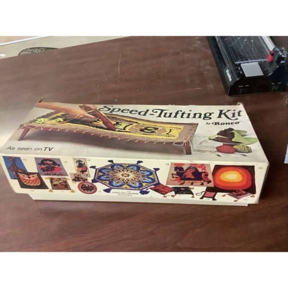 Vintage 1975  Speed Tufting Kit with Original Box and Owl Pattern - Picture 1 of 5